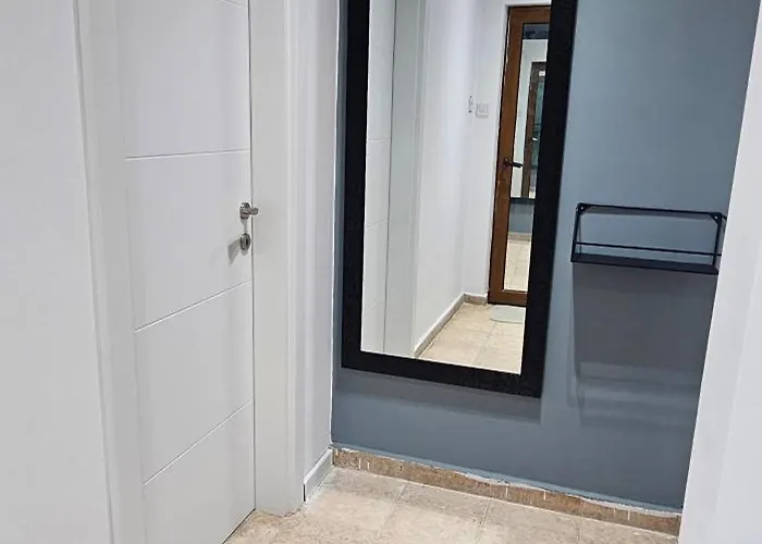 Nikol Апартамент *